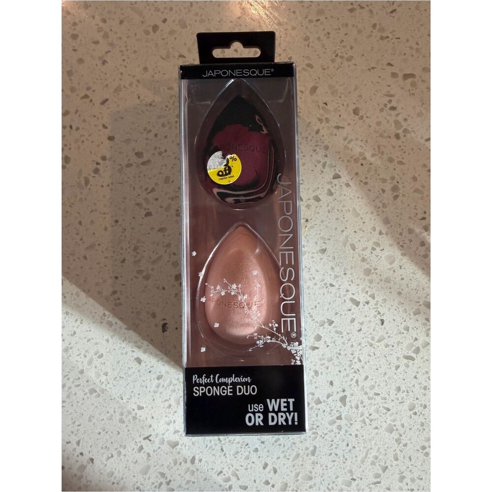 JAPONESQUE Perfect Complexion Sponge Duo - Black & Rose Gold
